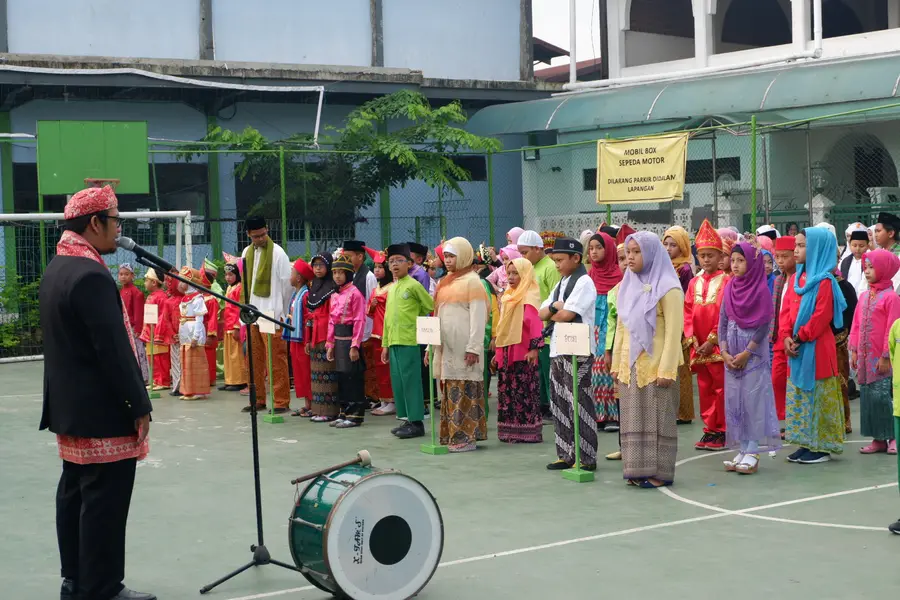 SD ISLAM TELADAN SUCI