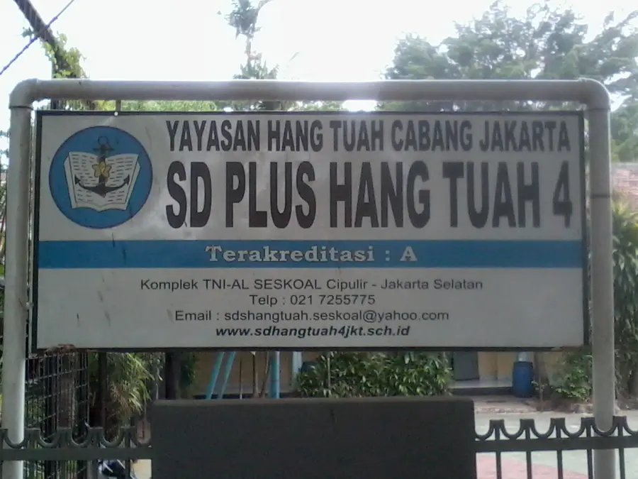 SD PLUS HANG TUAH 4