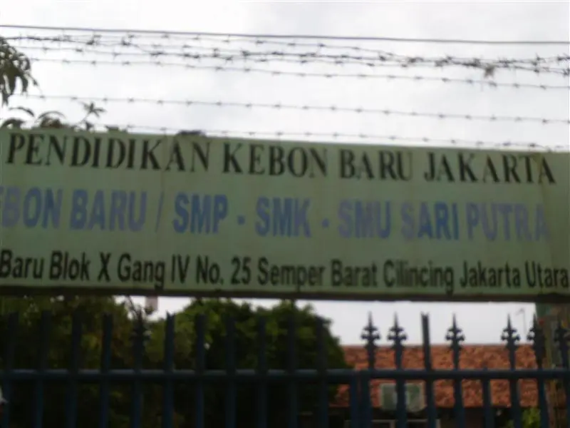 SMP SARI PUTRA