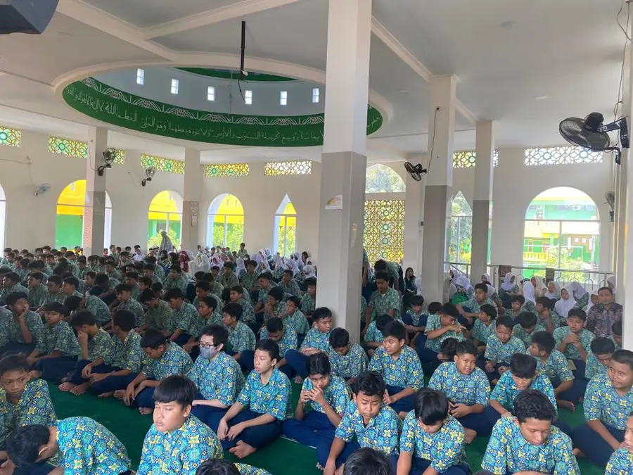 SMP YMIK