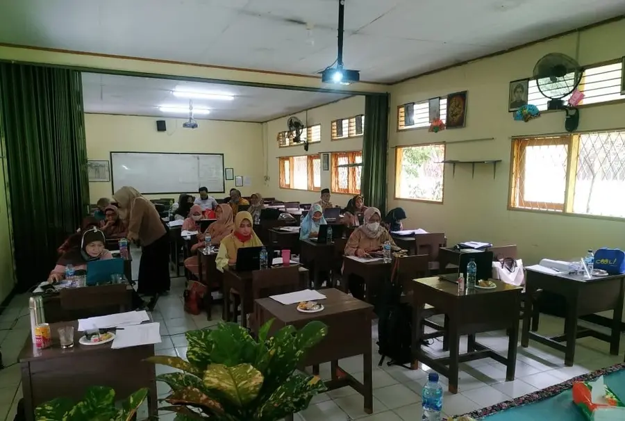 SMP PERGURUAN RAKYAT 1