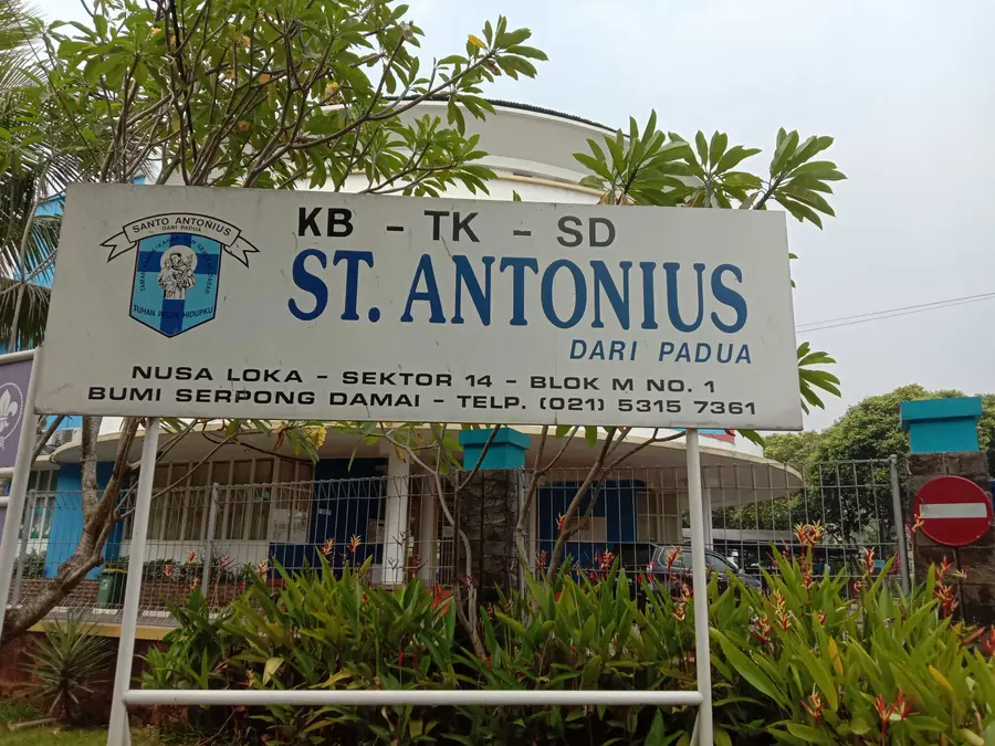 SD SANTO ANTONIUS DARI PADUA
