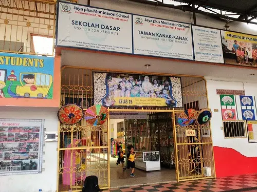 SD JAYA PLUS MONTESSORI