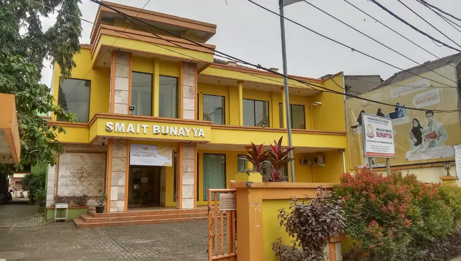 SMA IT BUNAYYA