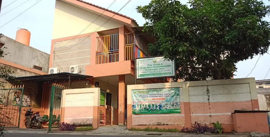 TK ISLAM 5 DARUNNAJAH