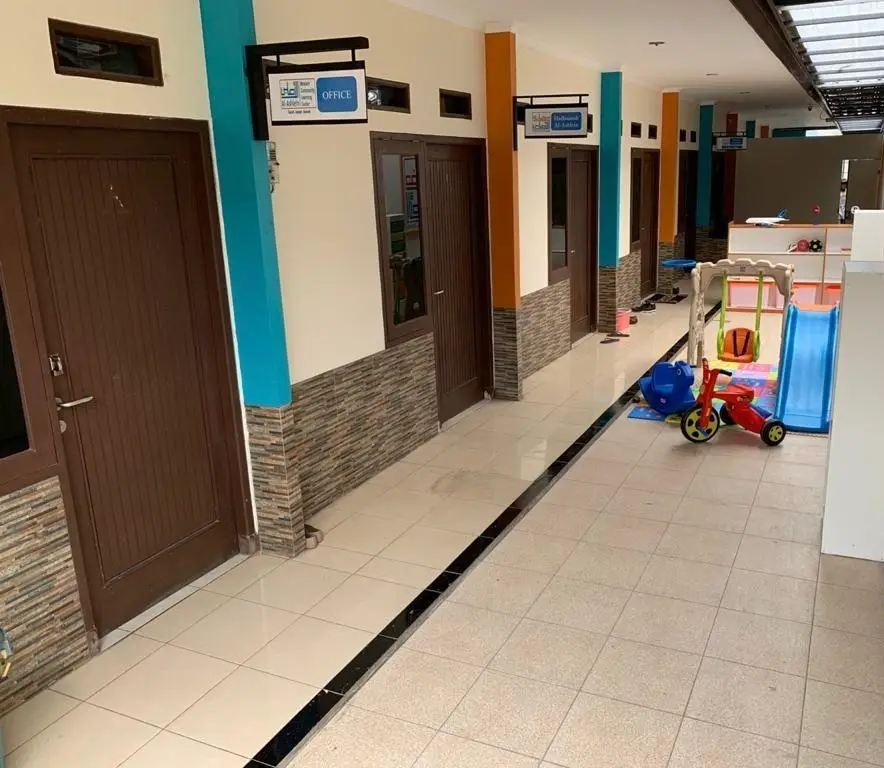 PKBM MCLC AL-ASHLEIN